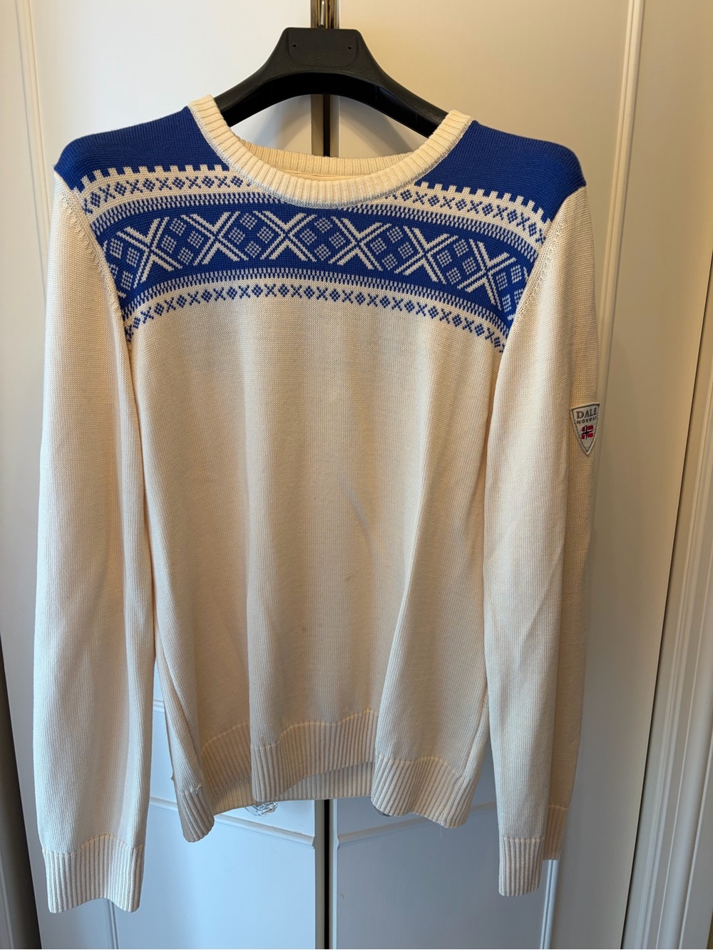 Women’s Dale of Norway Cream Crewneck Sweater with Blue Fair Isle Yoke XL